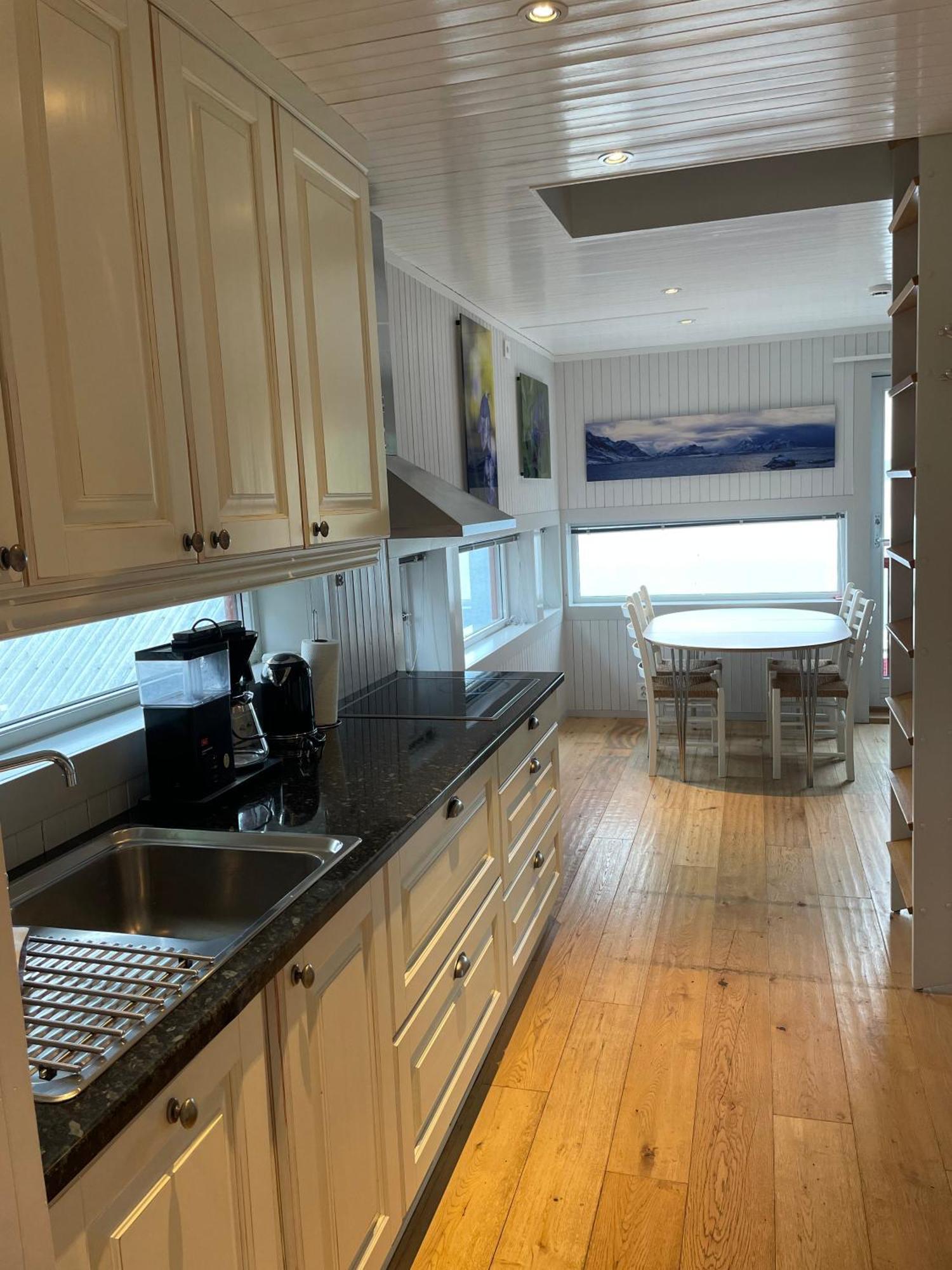 Vesteralen Apartment Bo i Vesteralen ภายนอก รูปภาพ