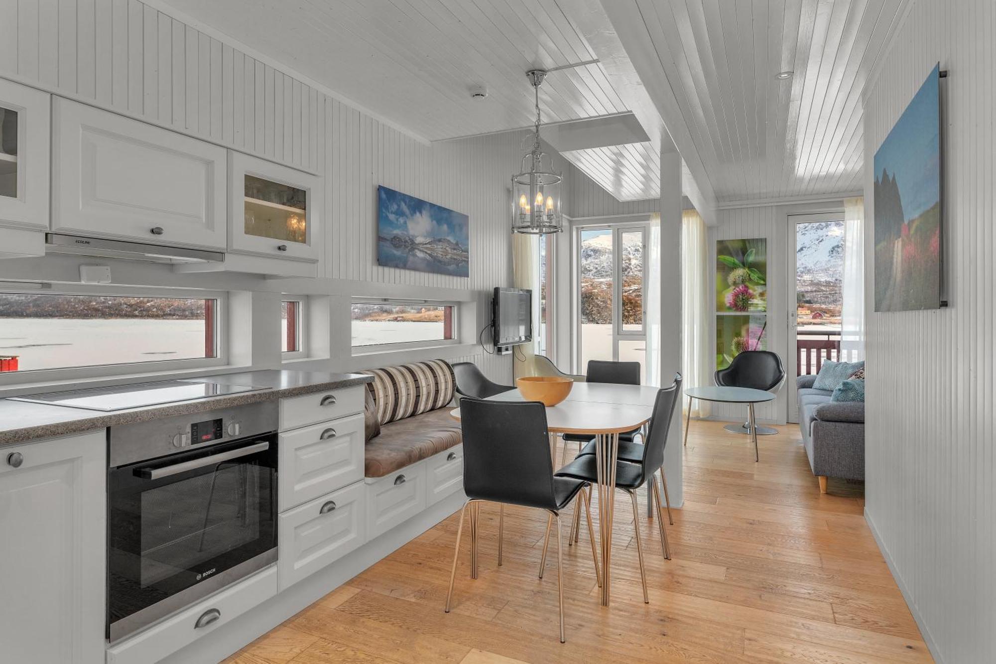 Vesteralen Apartment Bo i Vesteralen ภายนอก รูปภาพ