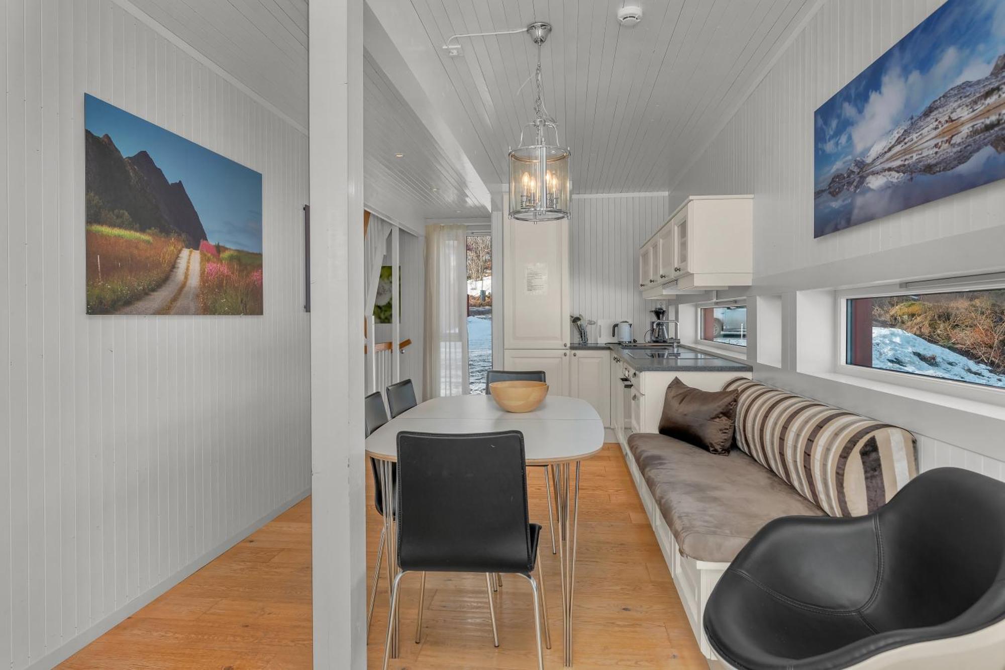 Vesteralen Apartment Bo i Vesteralen ภายนอก รูปภาพ